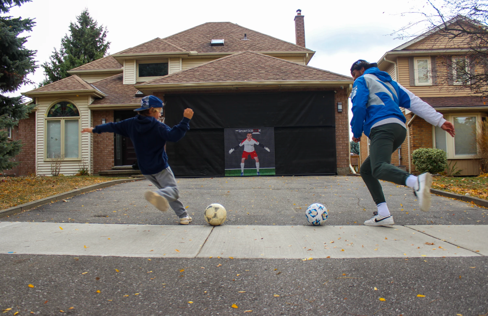 SportScreen (16 ft.- Hand Crank)